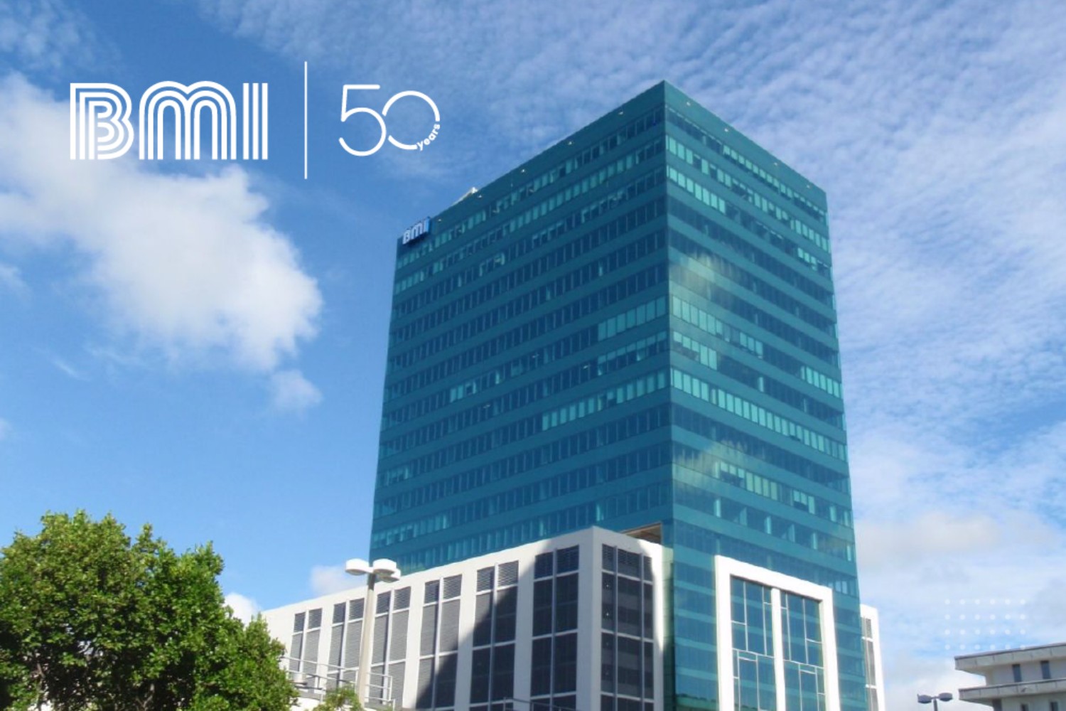 Contigo desde 1973: BMI llega a su milla 50