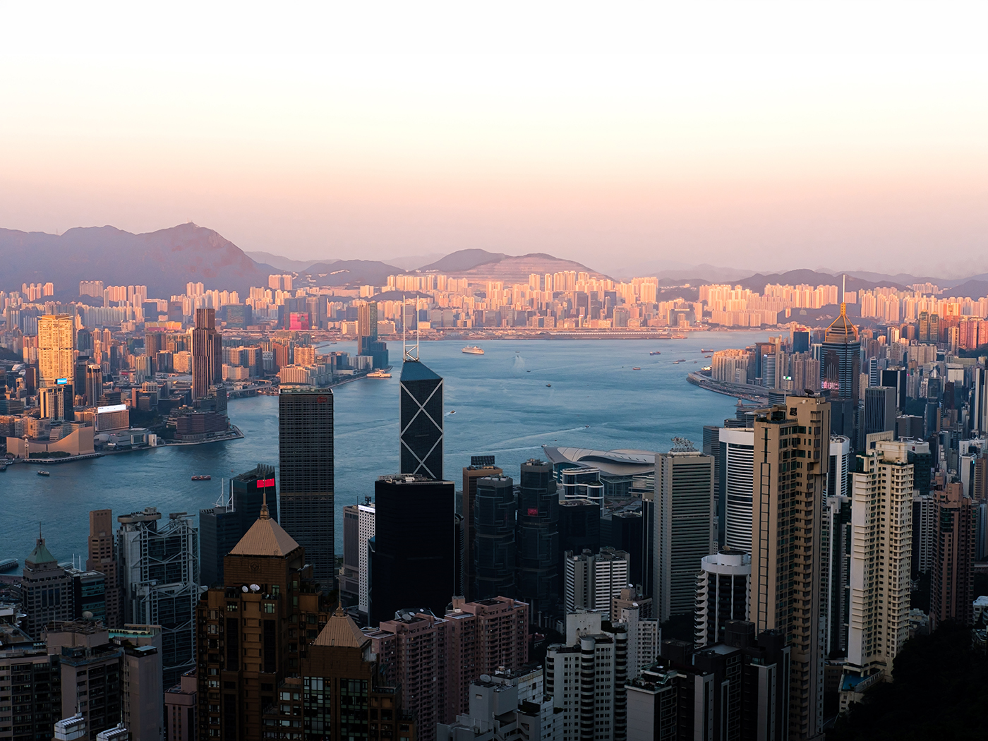  Bahía Victoria de Hong Kong desde lo alto.